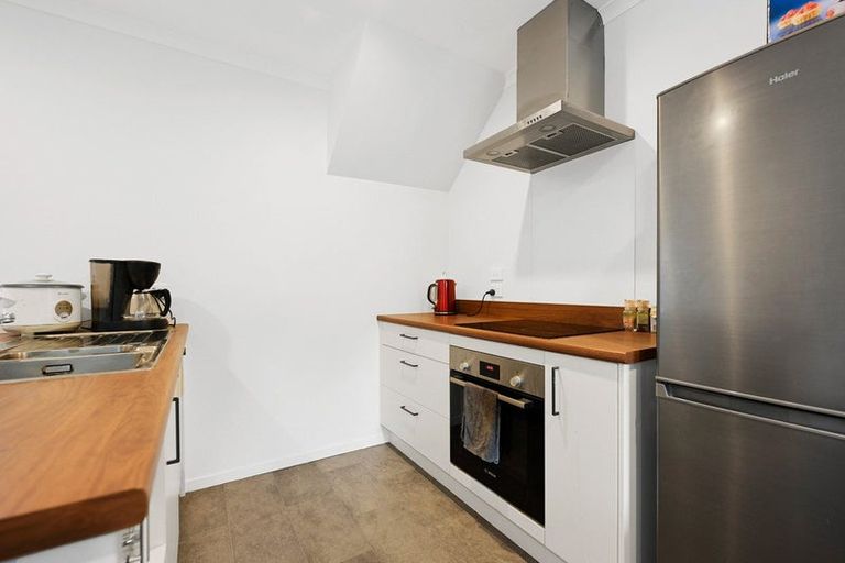 Photo of property in 10/10 Burrows Place, Frankton, Hamilton, 3204