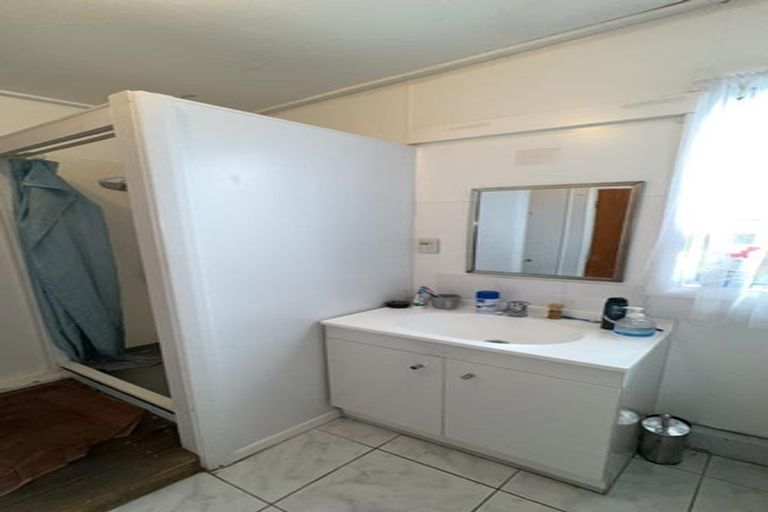 Photo of property in 4 James Mcleod Road, Shelly Beach, Helensville, 0874