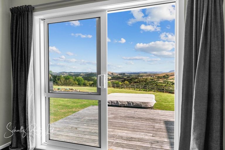 Photo of property in 918 Oneriri Road, Kaiwaka, 0573