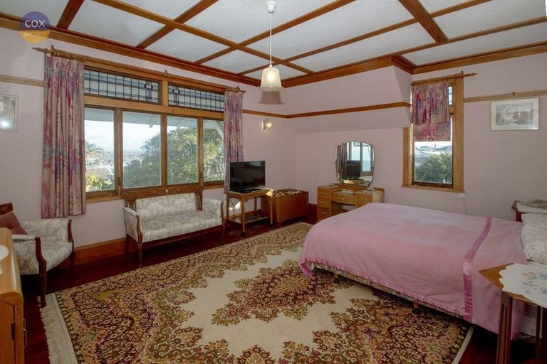 Photo of property in 2 Gladstone Road, Bluff Hill, Napier, 4110