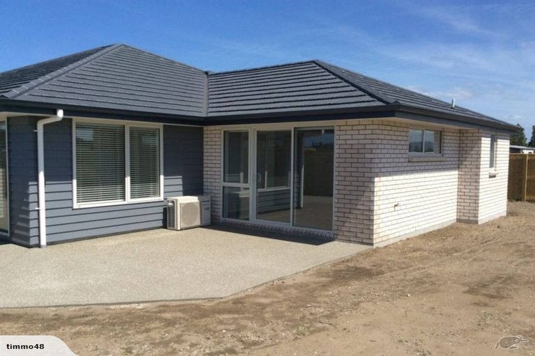 Photo of property in 12 Kotare Place, Sandspit, Warkworth, 0982