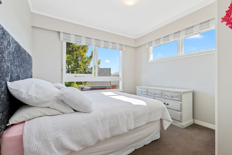 Photo of property in 1/19 Raxworthy Street, Ilam, Christchurch, 8041