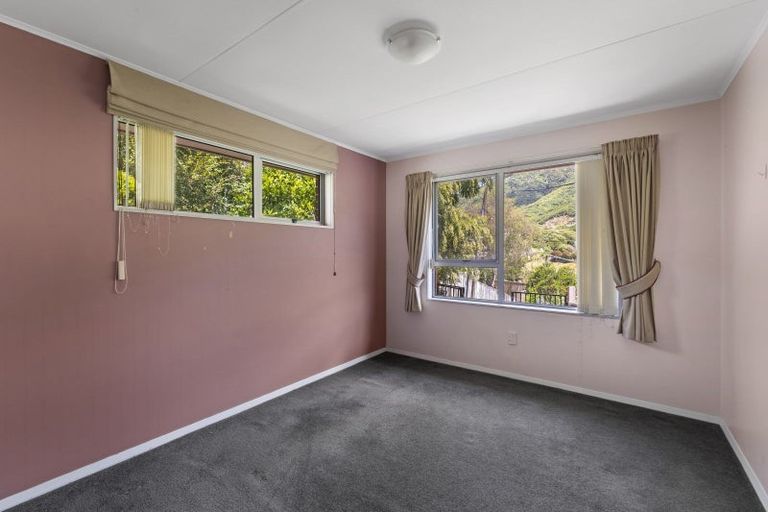 Photo of property in 14 Cornwall Street, Picton, 7220