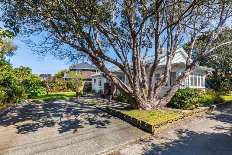 Photo of property in 78a Main Road, Titahi Bay, Porirua, 5022