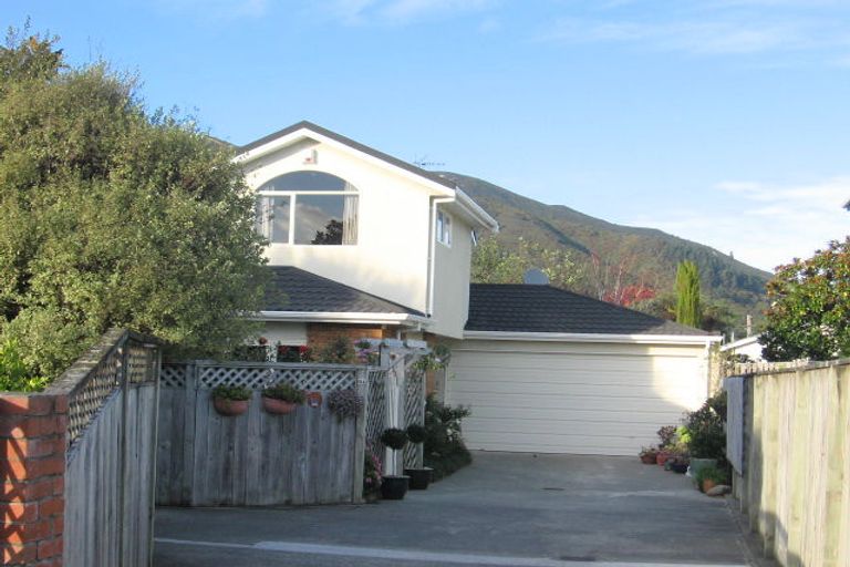 Photo of property in 2/6 Norton Park Avenue, Fairfield, Lower Hutt, 5011