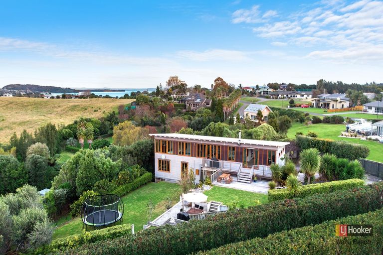 Photo of property in 66 Koutunui Road, Athenree, Katikati, 3177