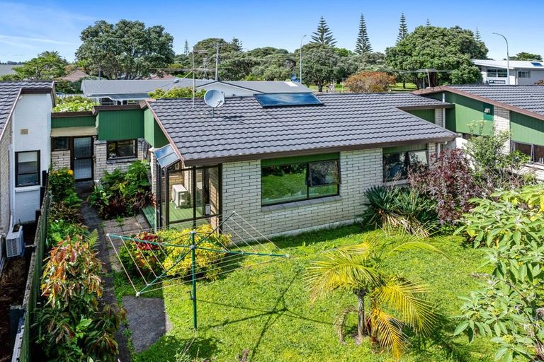 Photo of property in 73b Centreway Road, Orewa, 0931