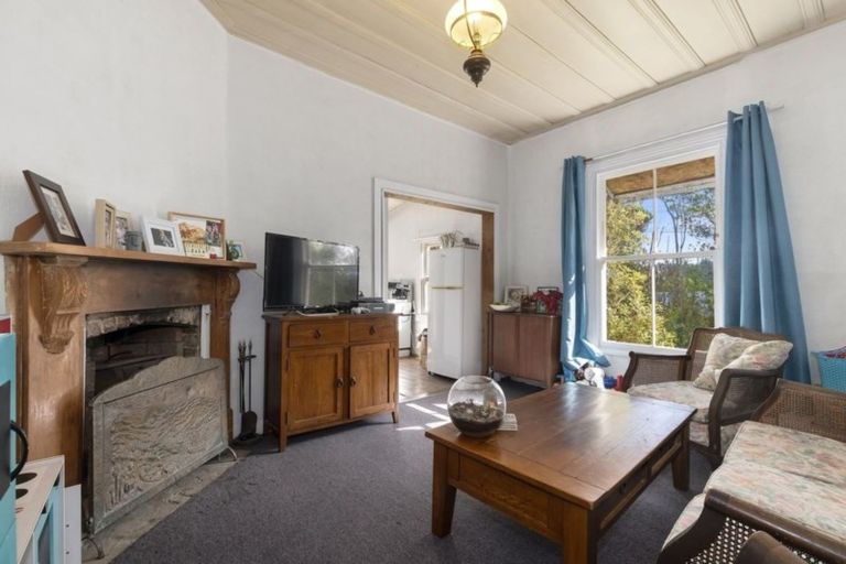 Photo of property in 45 View Road, Hikurangi, 0114