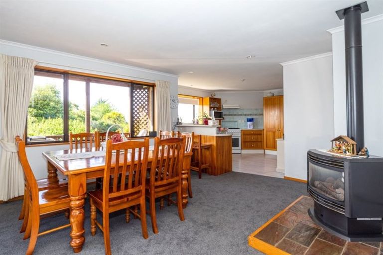 Photo of property in 28 Forest Road, Geraldine, 7930