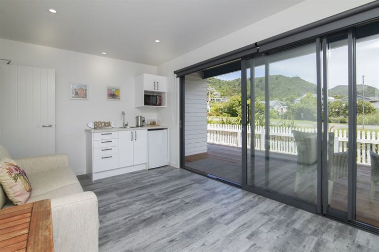 Photo of property in 3 Surrey Street, Picton, 7220