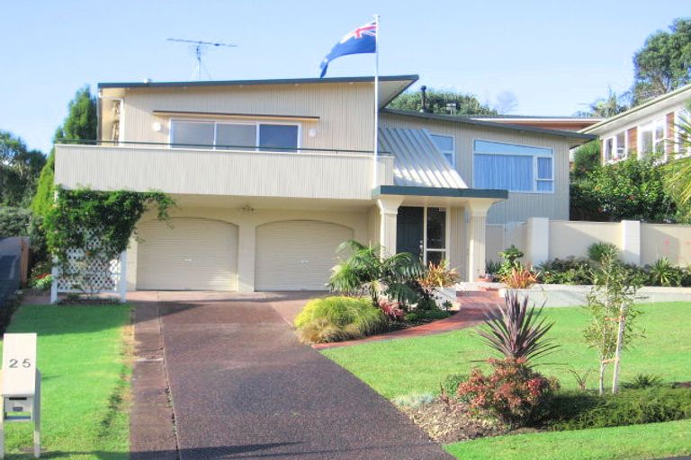 Photo of property in 25 Galaxy Drive, Mairangi Bay, Auckland, 0630