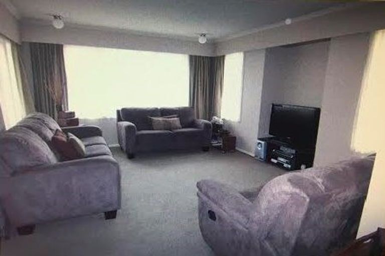 Photo of property in 3 Glenora Place, Hornby, Christchurch, 8042