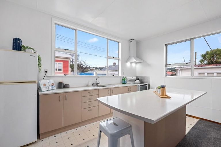 Photo of property in 96 Owen Street, Newtown, Wellington, 6021
