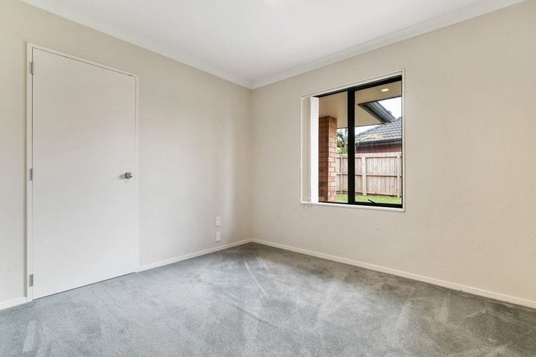 Photo of property in 52 Saralee Drive, Manurewa, Auckland, 2105