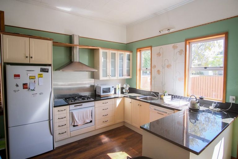 Photo of property in 133 Somerfield Street, Somerfield, Christchurch, 8024