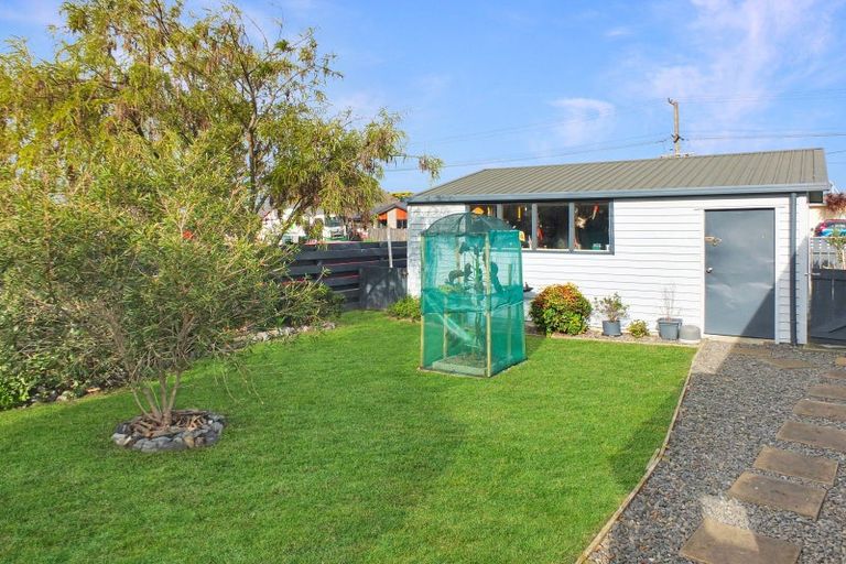 Photo of property in 28 Ladys Mile, Foxton, 4814