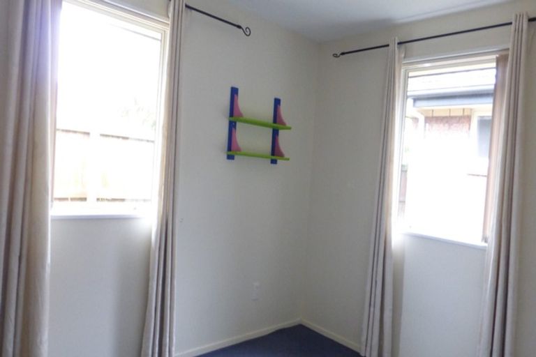 Photo of property in 9 Courtfield Close, Parklands, Christchurch, 8083