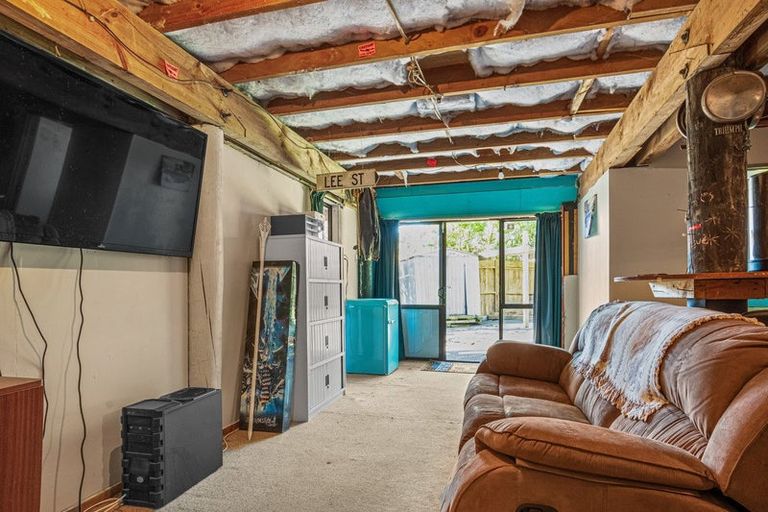 Photo of property in 22 Zingaro Place, Massey, Auckland, 0614