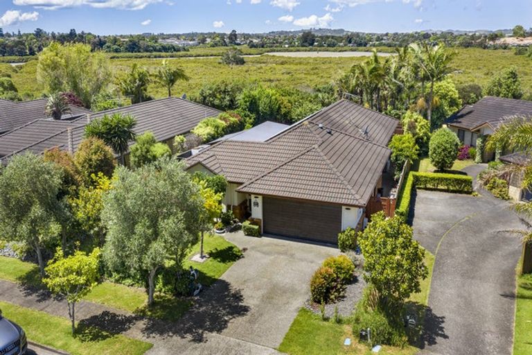 Photo of property in 11 Allerton Place, Wattle Downs, Auckland, 2103