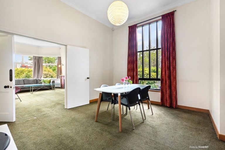 Photo of property in 19 Talavera Terrace, Kelburn, Wellington, 6012