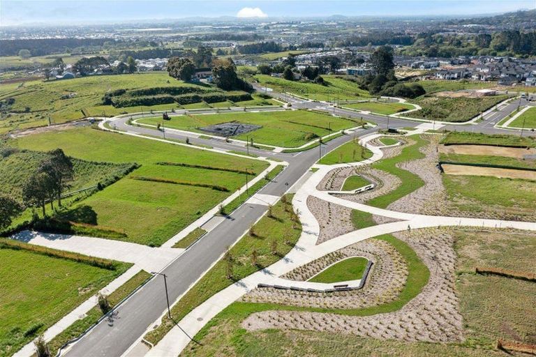 Photo of property in 26 Grand Ridge Avenue, Flat Bush, Auckland, 2019