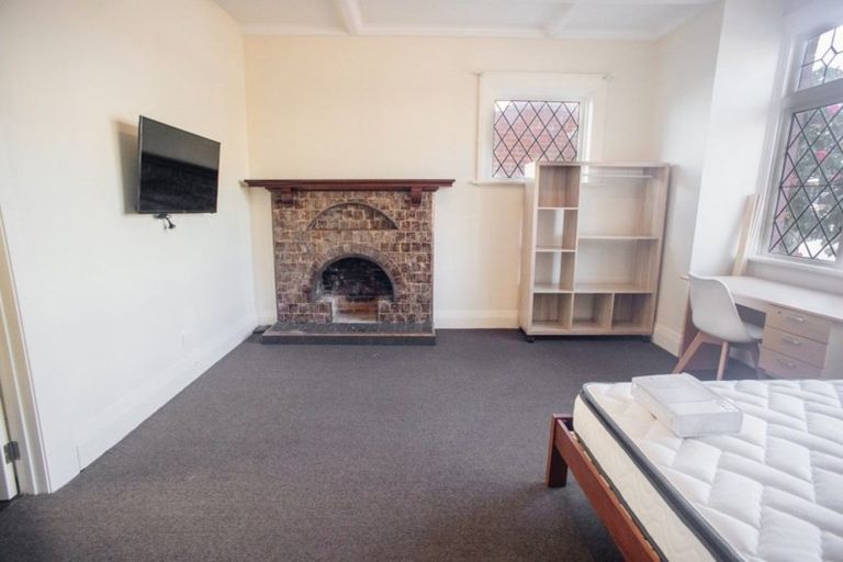 Photo of property in 35 Heriot Row, Dunedin Central, Dunedin, 9016