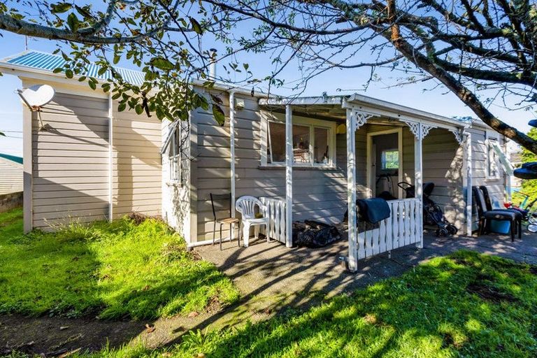 Photo of property in 64 Puriri Street, Hawera, 4610