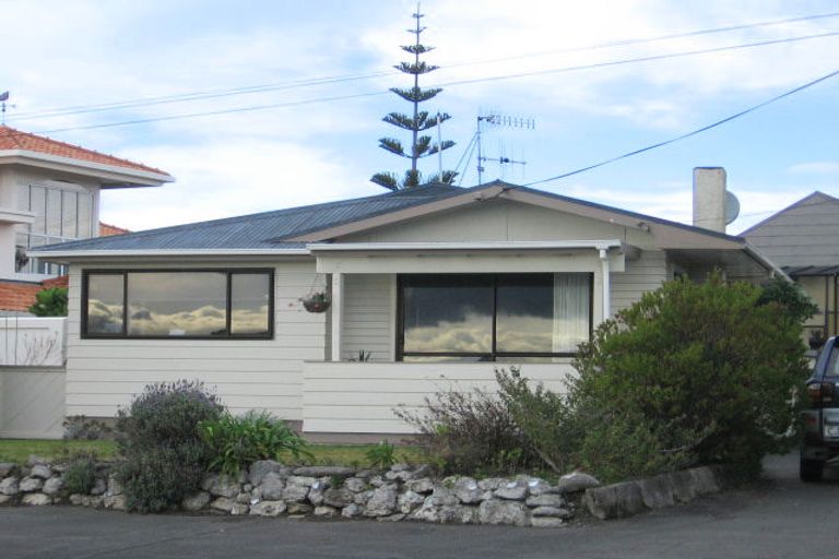 Photo of property in 1/16 Charles Street, Westshore, Napier, 4110