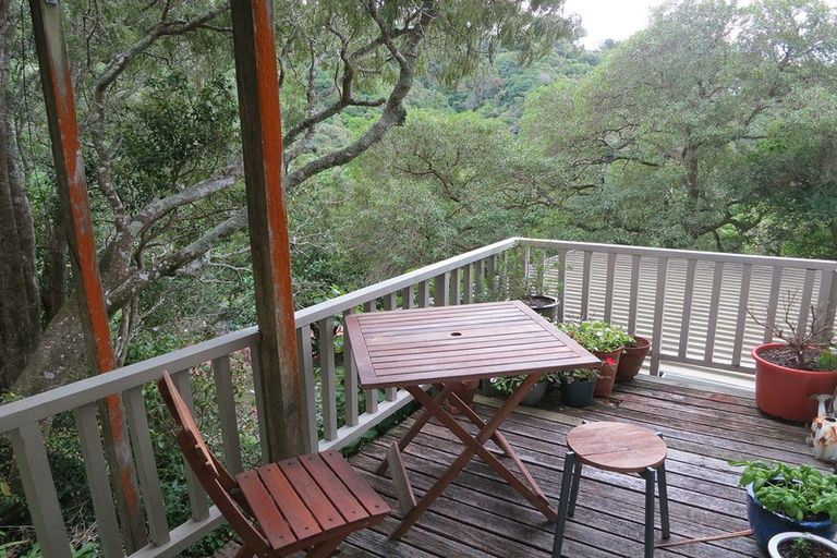 Photo of property in 42 Moana Road, Kelburn, Wellington, 6012