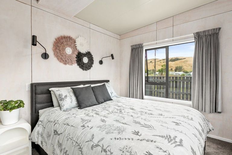 Photo of property in 20 Dundas Street, Porangahau, 4293