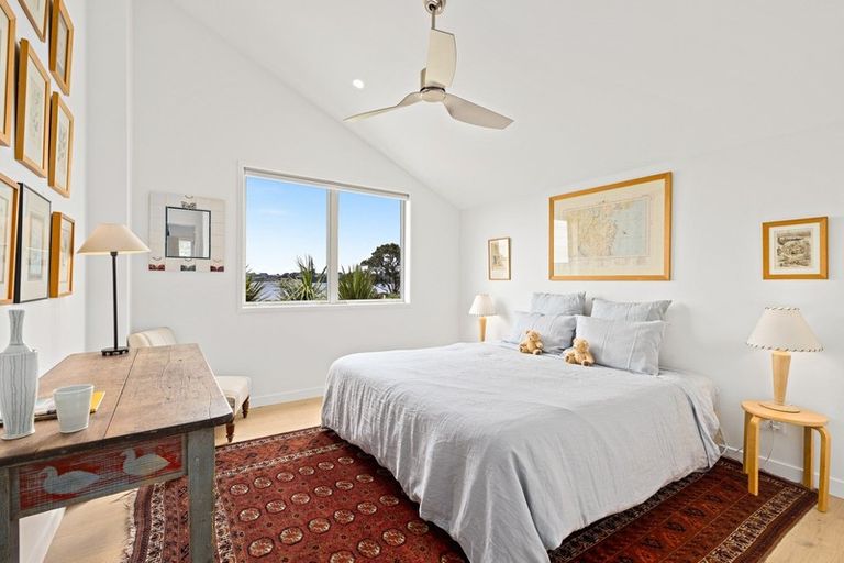 Photo of property in 32 Boathouse Bay Lane, Snells Beach, 0920