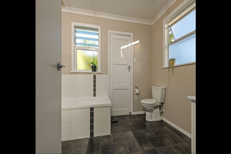 Photo of property in 564 Ruahine Street, Hokowhitu, Palmerston North, 4410