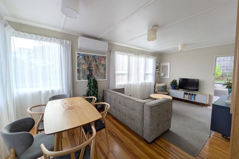 Photo of property in 1/30 London Road, Korokoro, Lower Hutt, 5012