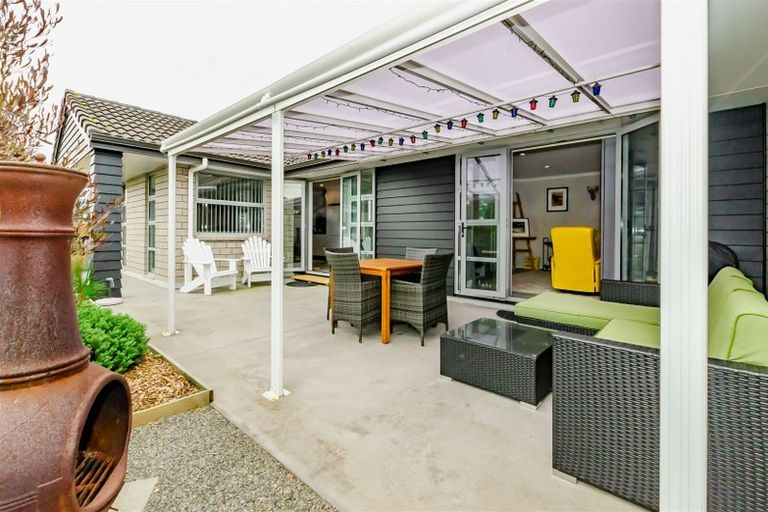 Photo of property in 14 Pearson Place, Paraparaumu, 5032