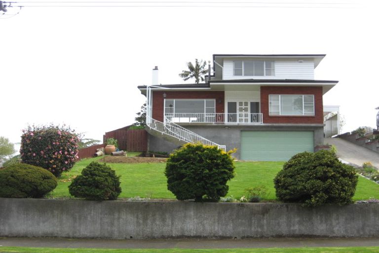 Photo of property in 11 Fillis Street, New Plymouth, 4310