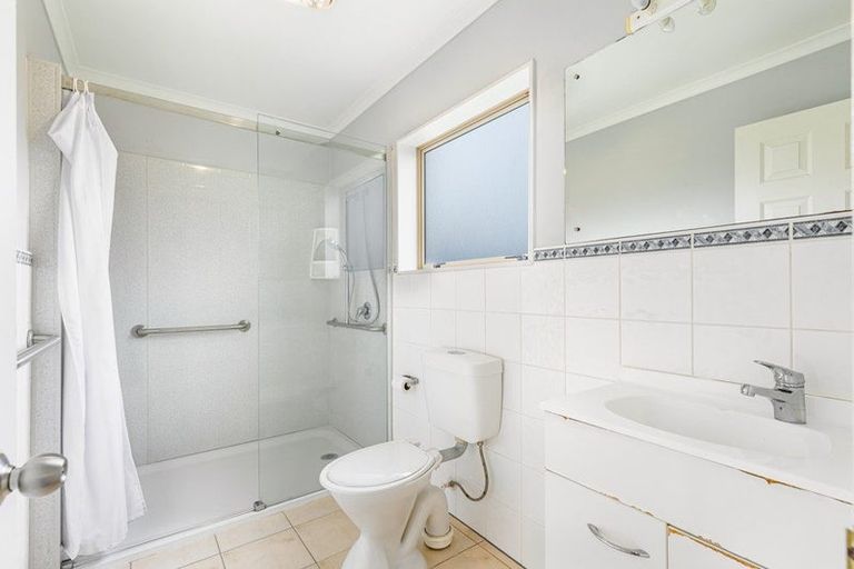 Photo of property in 4 Parkridge Way, Henderson, Auckland, 0612