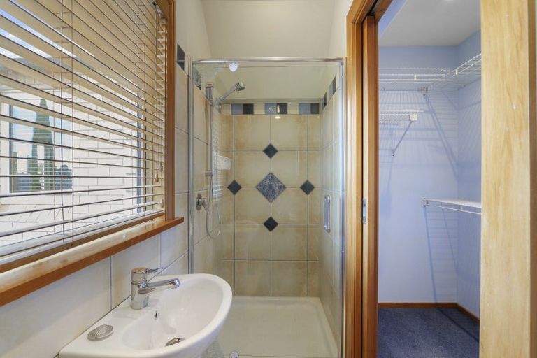 Photo of property in 32 Wai-iti Terrace, Burnside, Christchurch, 8052