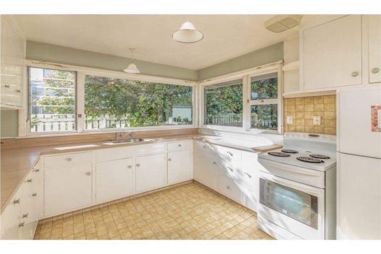 Photo of property in 49 Maidstone Road, Ilam, Christchurch, 8041