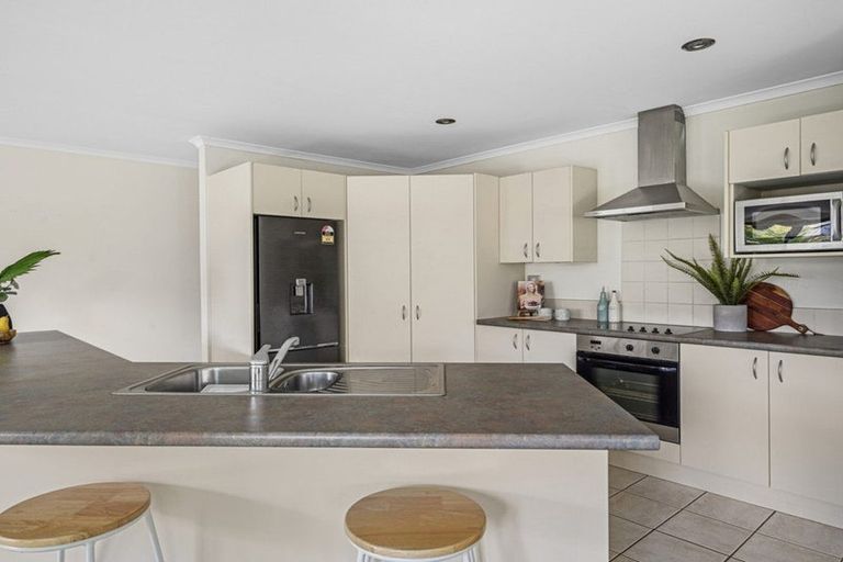 Photo of property in 18 Parkside Crescent, Northwood, Christchurch, 8051