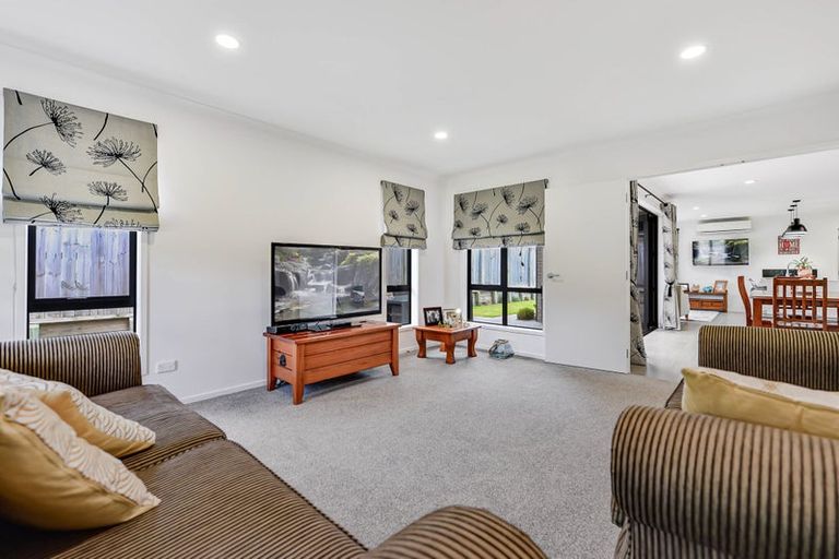 Photo of property in 8 Carlingford Rise, Dinsdale, Hamilton, 3204