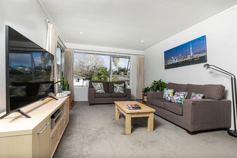 Photo of property in 36 Chilcott Road, Henderson, Auckland, 0612