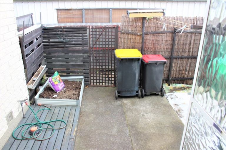 Photo of property in 4/109 Middlepark Road, Sockburn, Christchurch, 8042