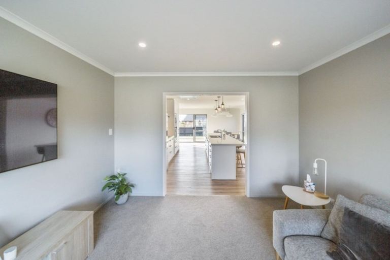 Photo of property in 5a Estate Grove, Inglewood, 4330