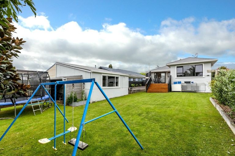 Photo of property in 15 Tainui Street, Welbourn, New Plymouth, 4312