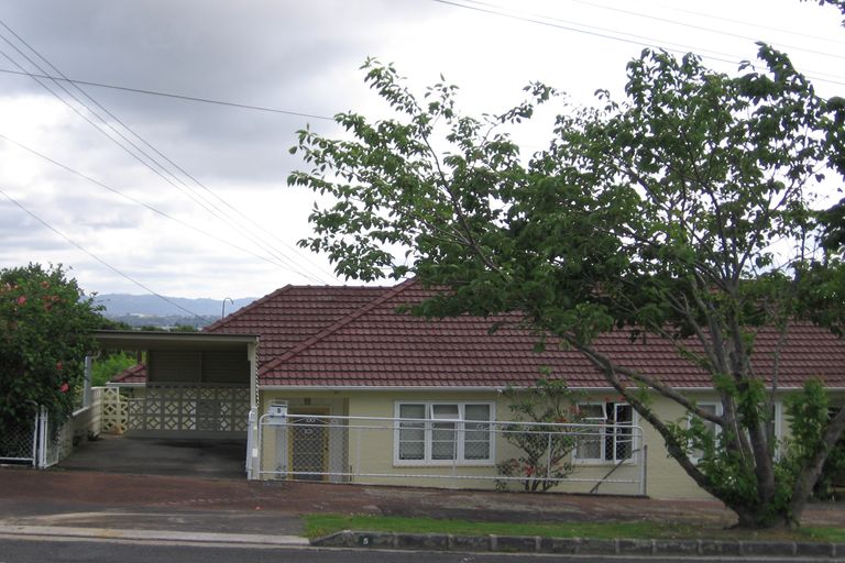Photo of property in 5 Berridge Avenue, Point Chevalier, Auckland, 1022