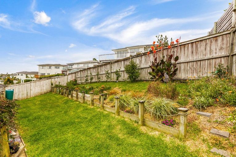 Photo of property in 9 Korihi Drive, Swanson, Auckland, 0614