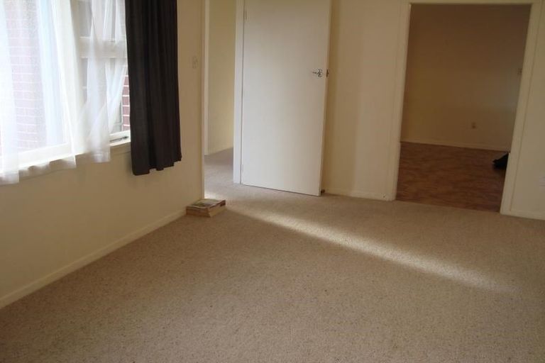 Photo of property in 27 Pinehurst Crescent, Russley, Christchurch, 8042