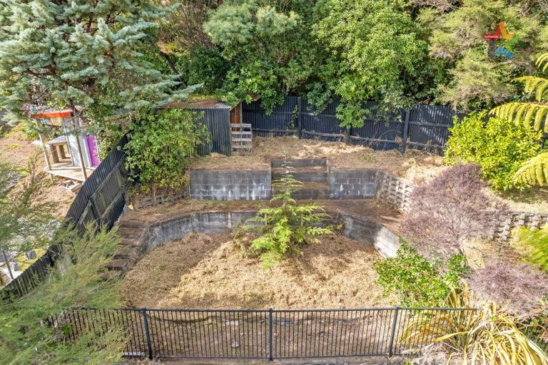 Photo of property in 19 Thomas Street, Stokes Valley, Lower Hutt, 5019