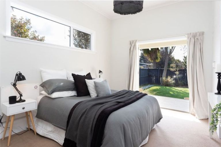 Photo of property in 16 Winton Street, St Albans, Christchurch, 8014