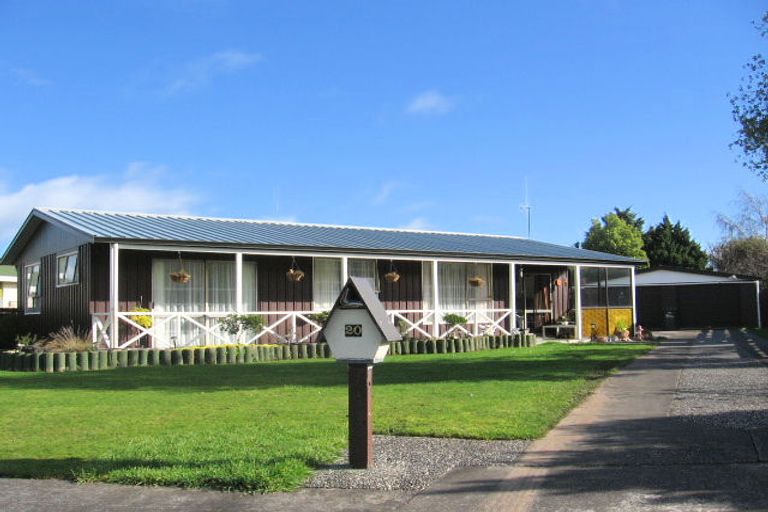 Photo of property in 20 Sandstrom Grove, Feilding, 4702